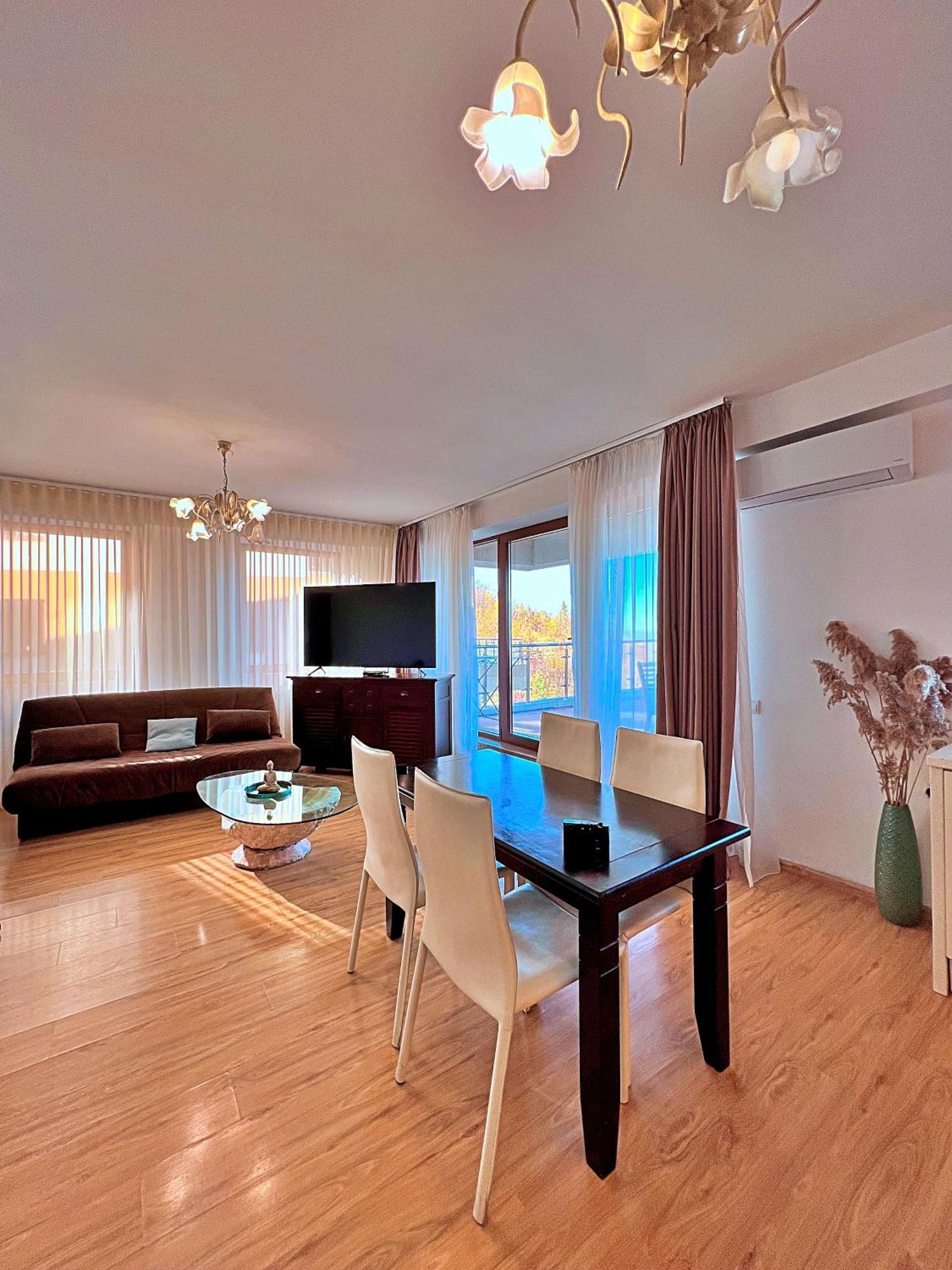 #3 Coroni Seasons Apart Brasov Ngoại thất bức ảnh